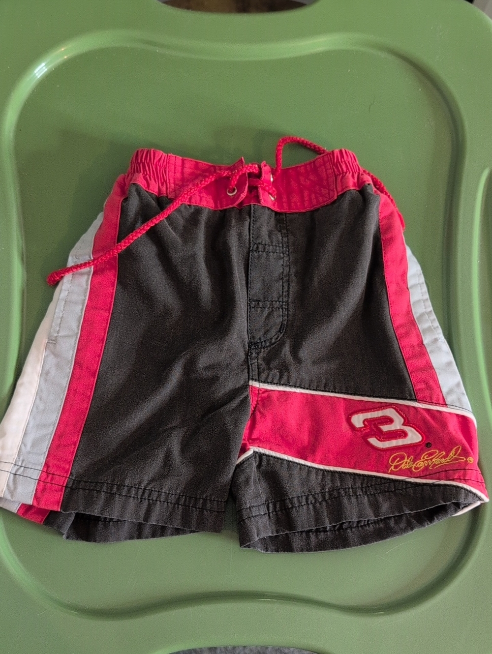 Chase Authentics Vintage Swim Trunks Nascar Dale Earnhardt #3 Black Red Size 3